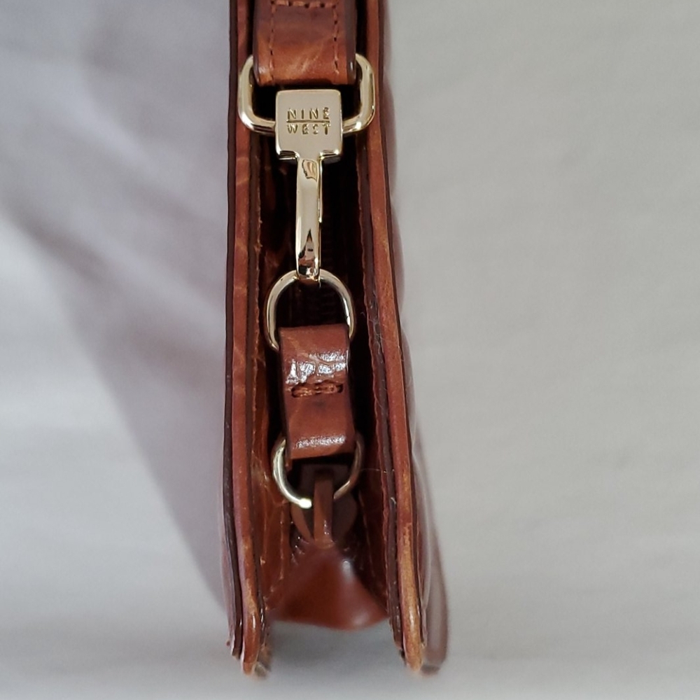 🏷Brand New Nine West Clutch - Picture 8 of 8